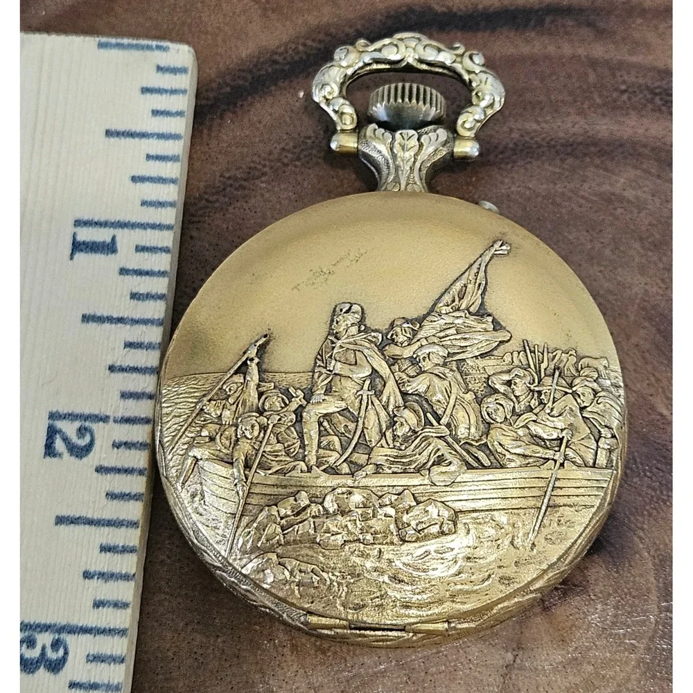 RARE VTG Sears Bicentennial Pocket Watch Washington Crossing Delaware Gold Tone